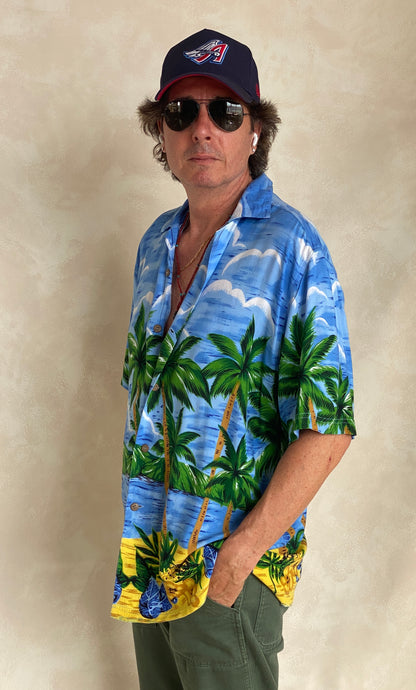 Size Large. Vintage 90s Hawaiian shirt-AJ357 Studio