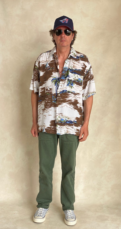 Size Large. Vintage 90s Hawaiian shirt-AJ357 Studio