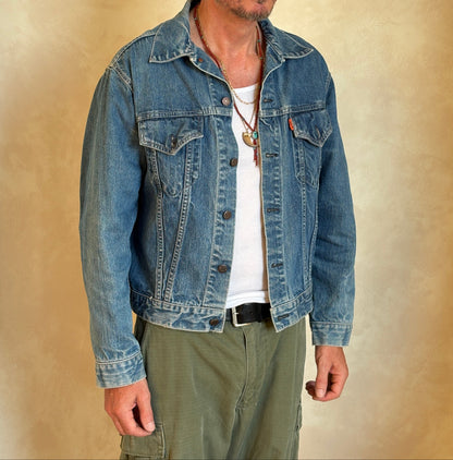 Size 42US / 52EU . Vintage 70s Levi’s Denim Jacket – 2 Pockets – Made in USA-AJ357 Studio
