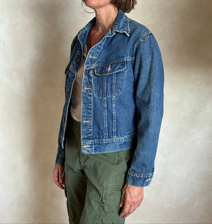 Size 36US / 46EU . Vintage 80s Lee Denim Jacket – 2 Pockets – Made in USA-AJ357 Studio