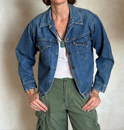 Size 34/36 .Vintage 70s Levi’s Denim Jacket – 2 Pockets – Made in USA-AJ357 Studio