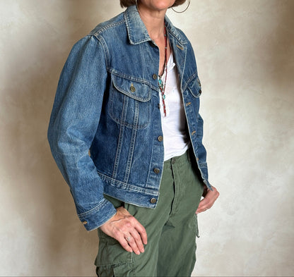 Size 34-36US / 44-46EU . Vintage 80s Lee Denim Jacket – 2 Pockets – Made in USA-AJ357 Studio