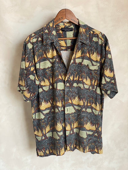 Size Large. Vintage 90s Silk Hawaiian shirt-AJ357 Studio