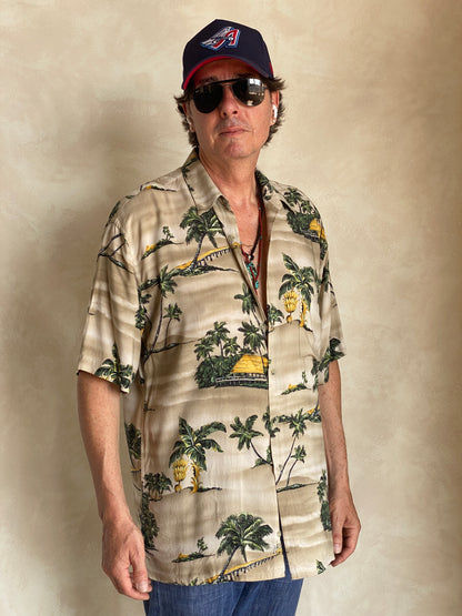 Size Large. Vintage 90s Rayon Hawaiian shirt-AJ357 Studio