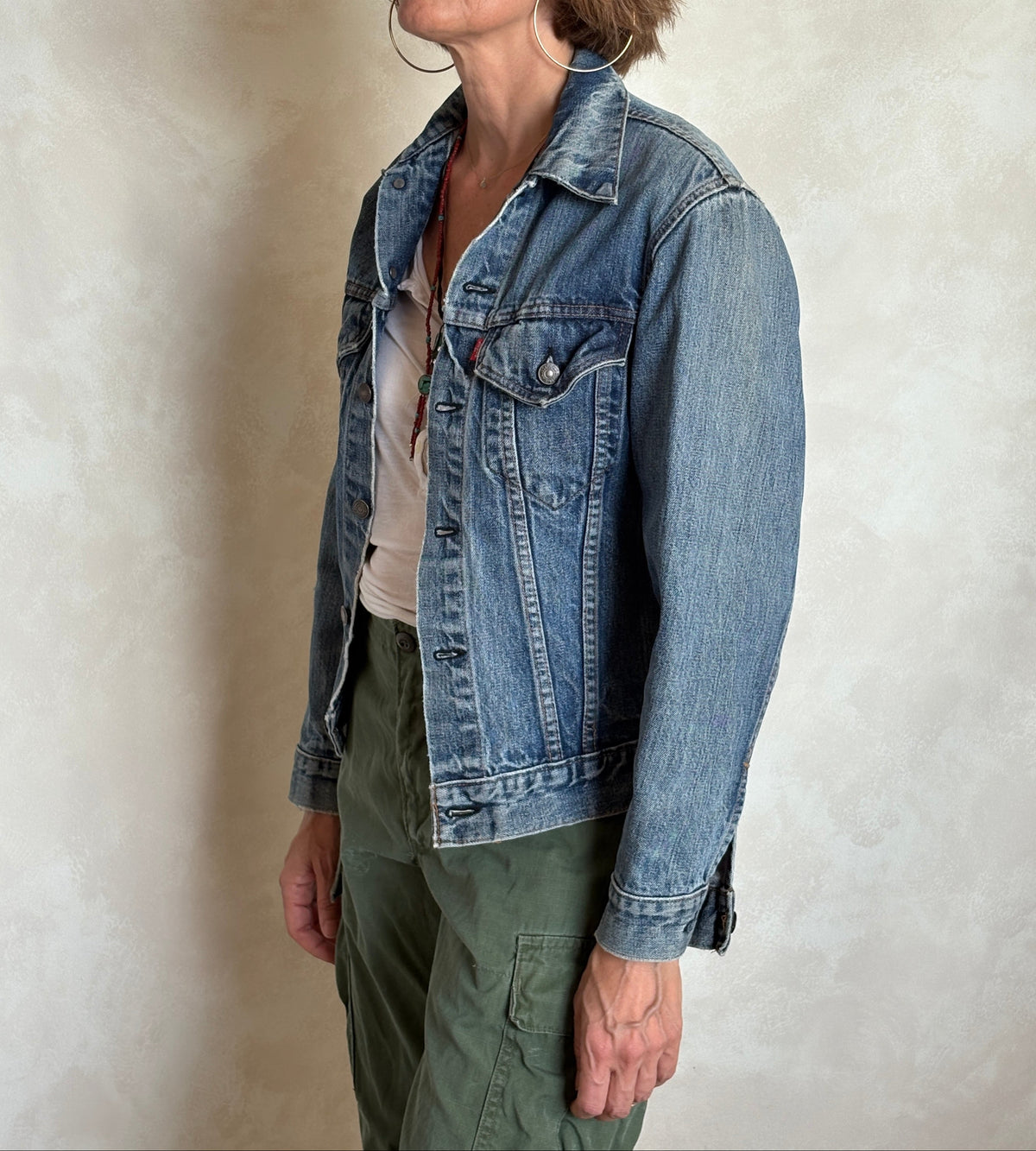 Size 36-38US / 46-48EU .Vintage 70s Levi’s Denim Jacket – 2 Pockets – Made in USA-AJ357 Studio