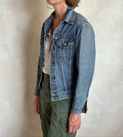 Size 36-38US / 46-48EU .Vintage 70s Levi’s Denim Jacket – 2 Pockets – Made in USA-AJ357 Studio