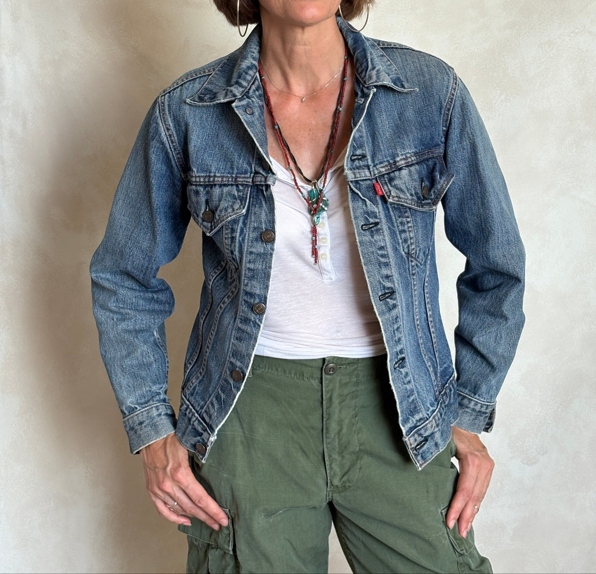 Size 36-38US / 46-48EU .Vintage 70s Levi’s Denim Jacket – 2 Pockets – Made in USA-AJ357 Studio