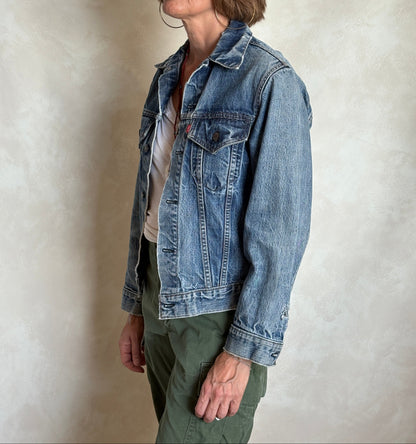 Size 36US / 46EU .Vintage 70s Levi’s Denim Jacket – 2 Pockets – Made in USA-AJ357 Studio