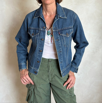 Size 34US / 44EU .Vintage 70s Levi’s Denim Jacket – 2 Pockets – Made in USA-AJ357 Studio