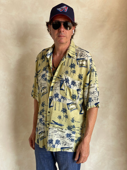 Size Large. Vintage 90s Rayon Hawaiian shirt-AJ357 Studio