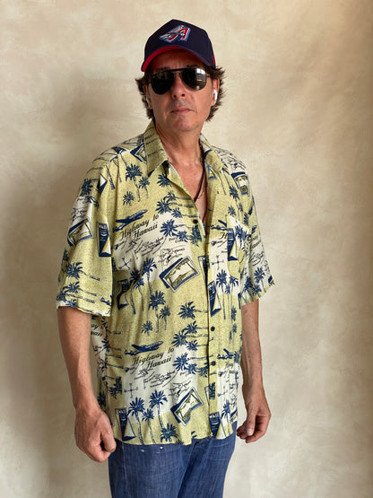 Size Large. Vintage 90s Rayon Hawaiian shirt-AJ357 Studio