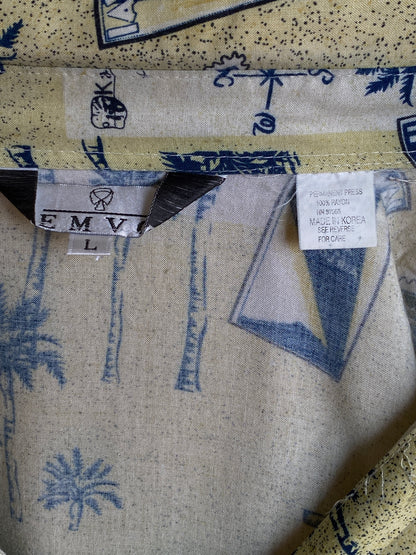 Size Large. Vintage 90s Rayon Hawaiian shirt-AJ357 Studio