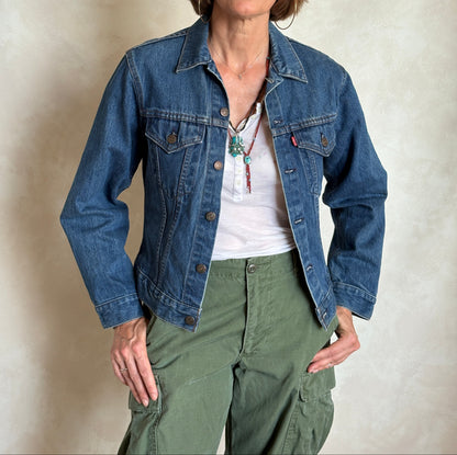 Size 34 . Vintage 80s Levi’s Denim Jacket – 2 Pockets – Made in USA-AJ357 Studio