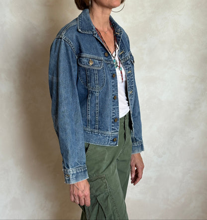 Size 36US / 46EU. Vintage 70s Lee Union Made Denim Shirt – 2 Pockets – Made in USA-AJ357 Studio