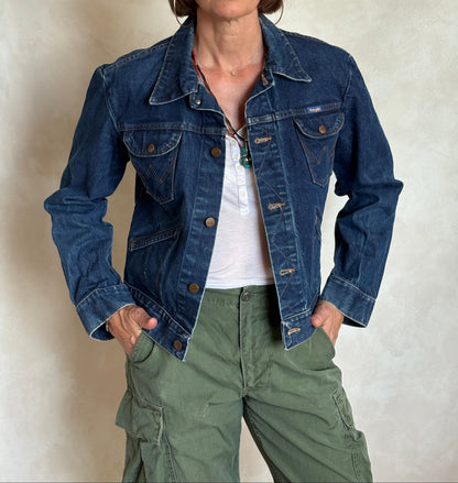 Size 38US . Vintage 90s Wrangler Denim Jacket – 4 Pockets – Made in Malta-AJ357 Studio
