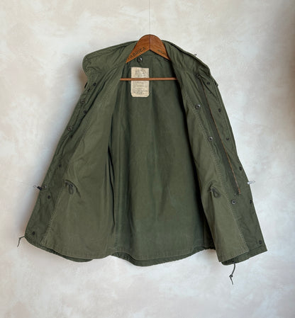 Large Reg. Authentic 1979 Vintage US Army M-65 Field Jacket – Military Issued – Made in USA |