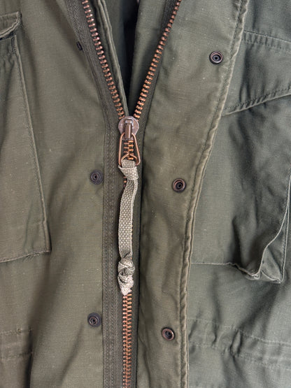 Large Reg. Authentic 1979 Vintage US Army M-65 Field Jacket – Military Issued – Made in USA |
