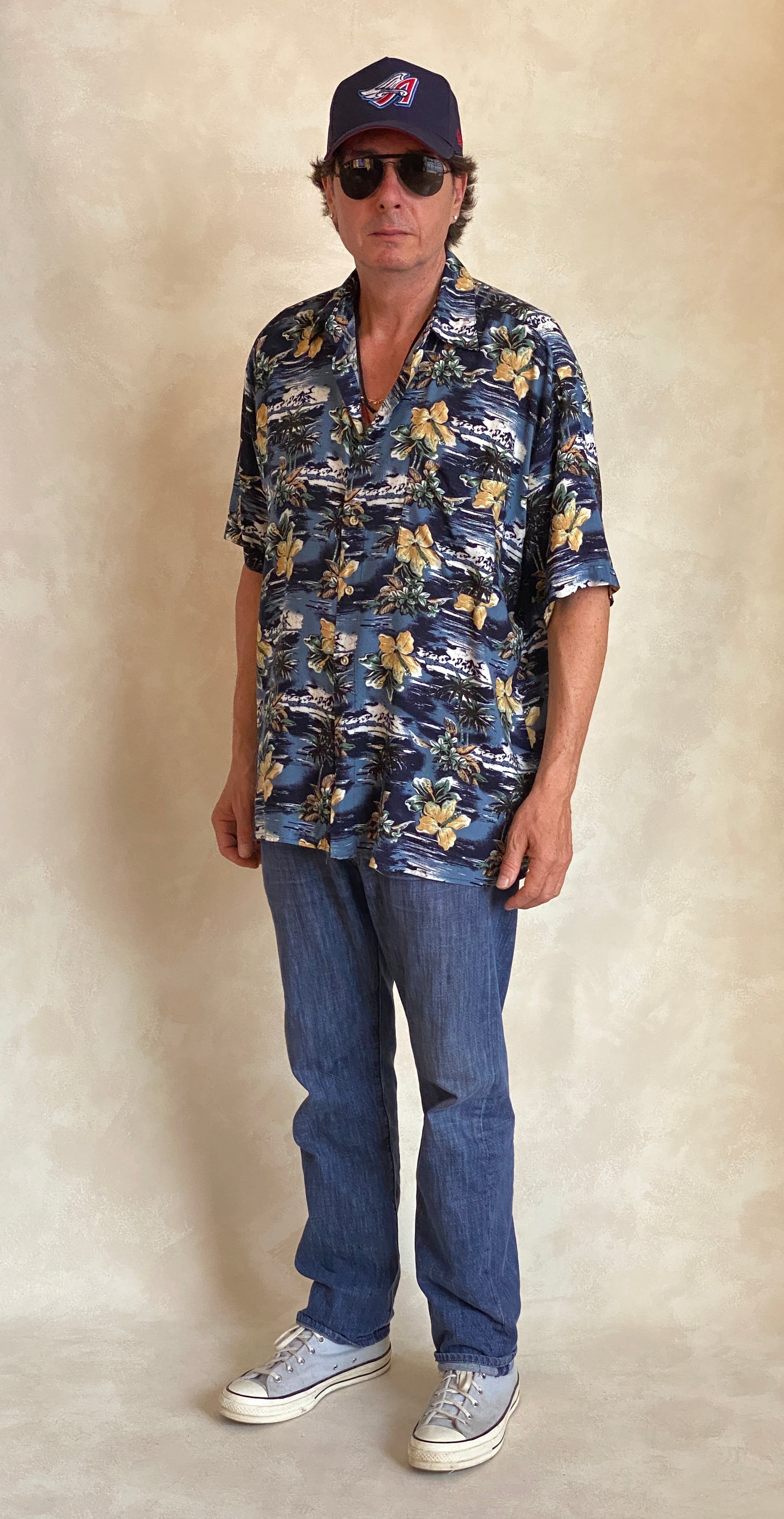 Size Large. Vintage 90s Rayon Hawaiian shirt by Natural Issue - USA Vintage Bcn
