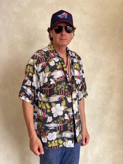 Size Large. Vintage 90s Rayon Hawaiian shirt-AJ357 Studio