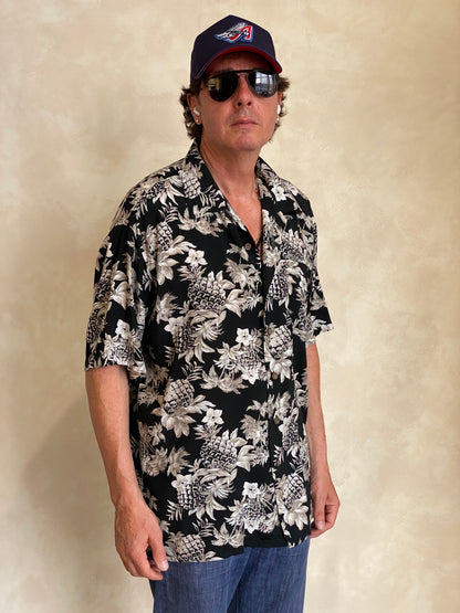 Size Large. Vintage 90s Rayon Hawaiian shirt-AJ357 Studio