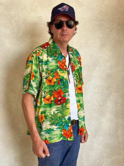 Size L. Vintage 80s Rayon Hawaiian shirt-AJ357 Studio