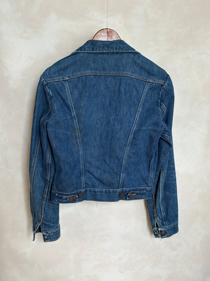 Size 34US / 44EU. Authentic 80s Wrangler denim jacket -4 pockets- Made in the USA-AJ357 Studio