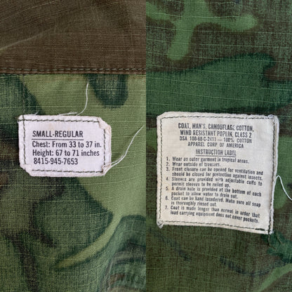 Small Reg. Authentic 1968 US Army vintage Erld camouflage Vietnam jungle jacket. Military-AJ357 Studio
