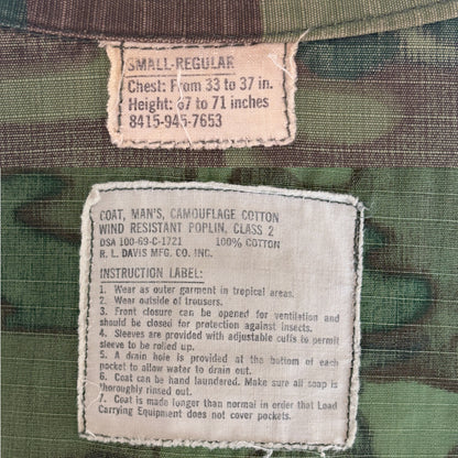 Small Reg. Authentic USMC 1969 US Army vintage Erld camouflage Vietnam jungle jacket. Military-AJ357 Studio