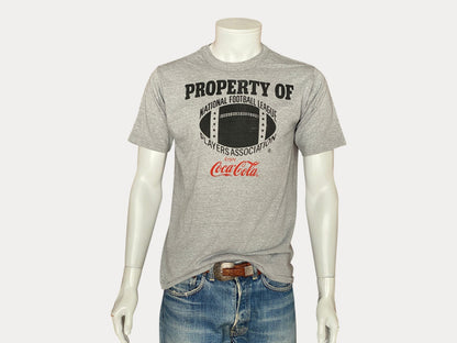 T-shirt vintage années 80 « Propriété de Coca-Cola » | 50/50 coton | Fabriqué aux États-Unis | Taille M