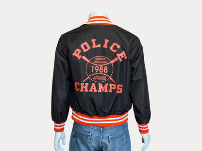 Talla S. Chaqueta de béisbol vintage de nailon, hecha en EE. UU.