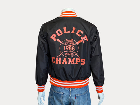 Talla S. Chaqueta de béisbol vintage de nailon, hecha en EE. UU.