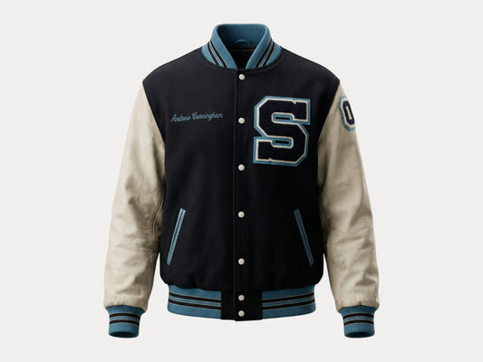 Talla mediana. Chaqueta estilo universitario vintage. Fabricada en Canadá.