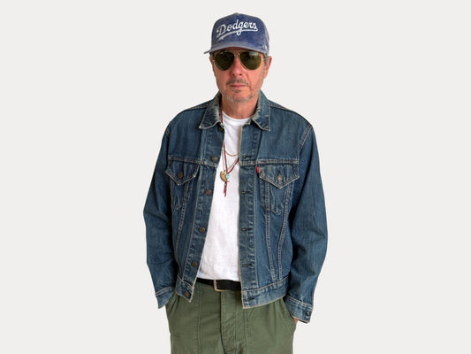 Vintage 70s Big E Levi’s Type III Denim Trucker Jacket Size 42-44US /52-44EU