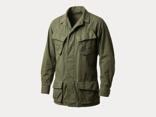 Small Long. Authentic 1969 US Army vintage Vietnam jungle jacket.
