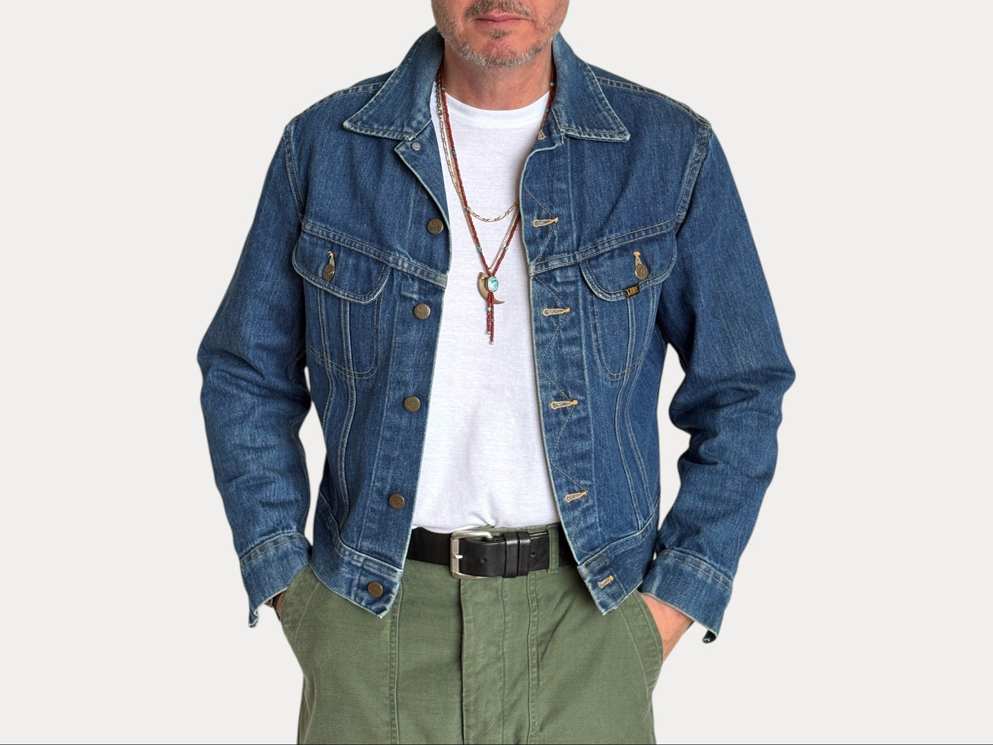 Size 40S / 50EU. Authentic 1980s Lee Denim Jacket – Made in USA – Two Chest Pockets