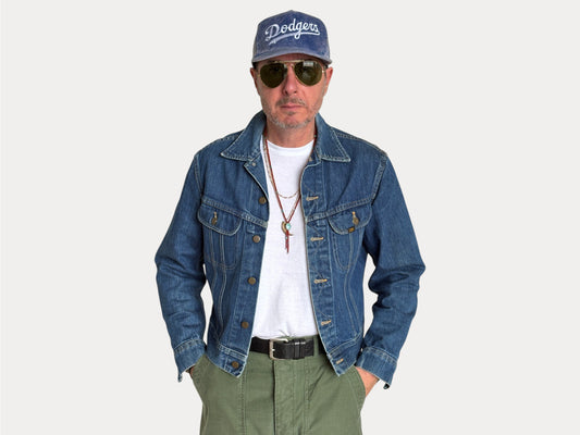 Size 40S / 50EU. Authentic 1980s Lee Denim Jacket – Made in USA – Two Chest Pockets