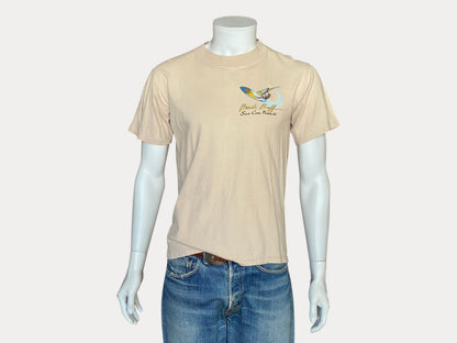 Large. Wind surf  vintage 100% cotton 80s t shirt Made In USA
