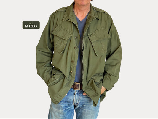 Med reg. Authentic 1966 2nd Pattern US Army Vintage tropical Vietnam  jungle jacket.