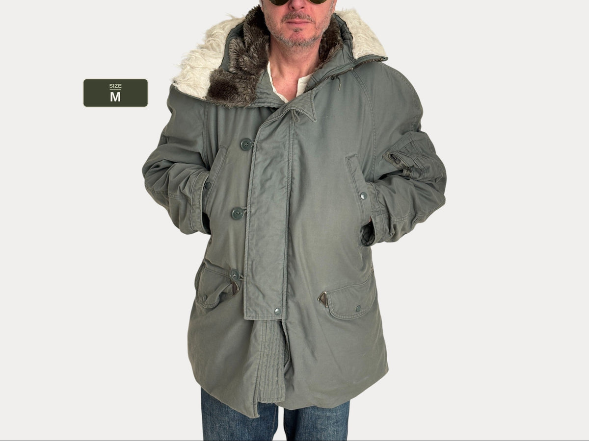 Authentic 1982 US Air Force N-3B Flight Jacket Parka — Extreme Cold Weather — Size Medium
