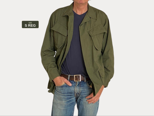 Small Reg. Authentic 1969 US Army Vintage Vietnam Jungle Jacket. Military