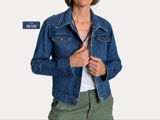 Vintage 70s Wrangler Denim Jacket | 4-Pocket Western Workwear Style | Made in USA | Classic Blue Jean Jacket | Size 36US/46EU | AJ357 Studio