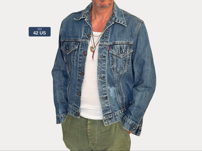 Size 42US / 52EU. Vintage Early 70s 2 pocket Levi’s Denim Jacket 70505 – Single Stitch, Made in USA-AJ357 Studio