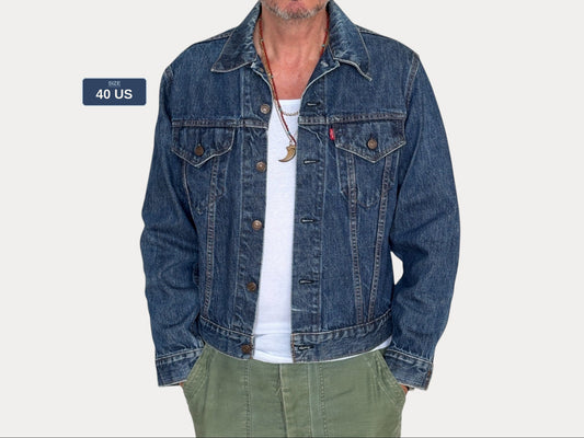Size 40US / 50EU. Vintage Early 70s 2 pocket Levi’s Denim Jacket 70505 – Single Stitch, Made in USA