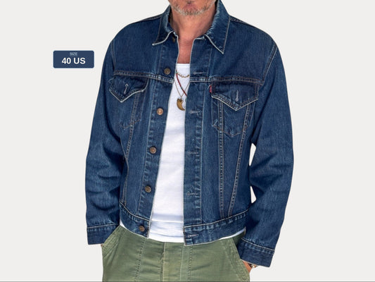 Size 40US / 50EU. Vintage Early 70s 2 pocket Levi’s Denim Jacket 70505 – Single Stitch Made in MACAU