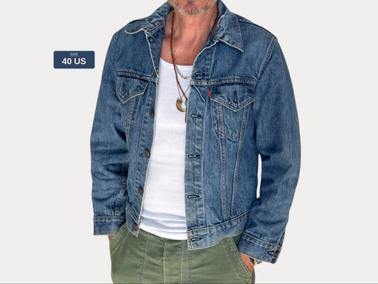 Size 40US Short / 50EU. Vintage Early 70s 2 pocket Levi’s Denim Jacket 70505 – Single Stitch, Made in USA
