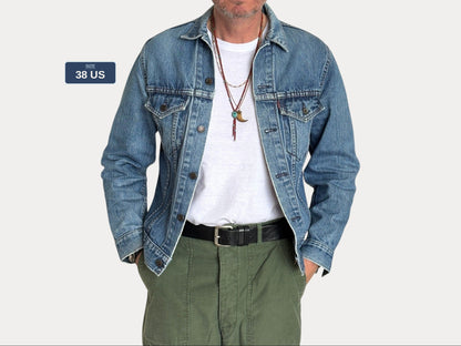 Vintage 80s Levi’s Type III Denim Trucker Jacket |Made in Canada | Size 38US /48EU