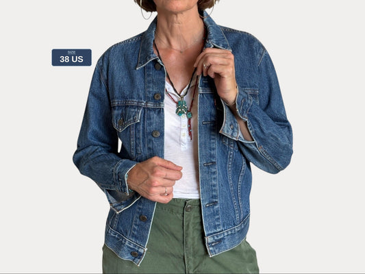 Size 38US/48EU .Vintage 70s Levi’s Denim Jacket – 2 Pockets – Made in USA