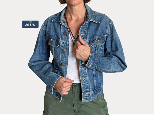 Size: 36US / 46EU Vintage 70s Lee Union Made Denim Shirt – 2 Pockets – Made in USA