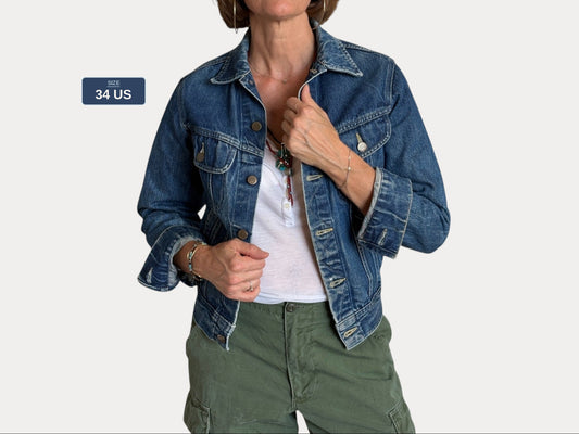 Size 34US / 44EU .Vintage 80s Lee Denim Jacket – 4Pockets – Made in USA