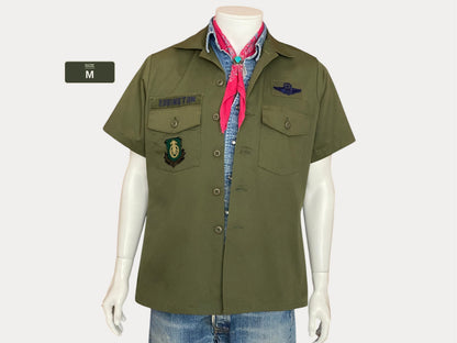 Taille M. Chemise utilitaire militaire vintage originale des années 80 OG 507 Poly/coton